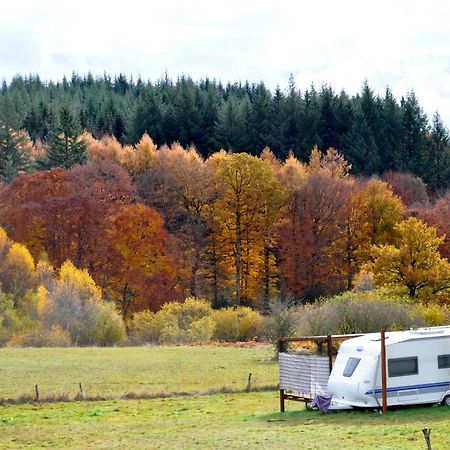 Guillerin Caravan And Glamping Hotel Sornac Exterior photo