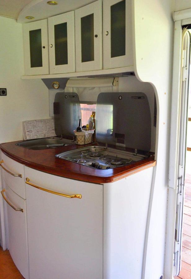 Guillerin Caravan And Glamping Sornac Exterior photo