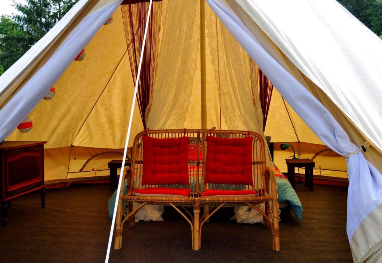 Guillerin Caravan And Glamping Sornac Exterior photo