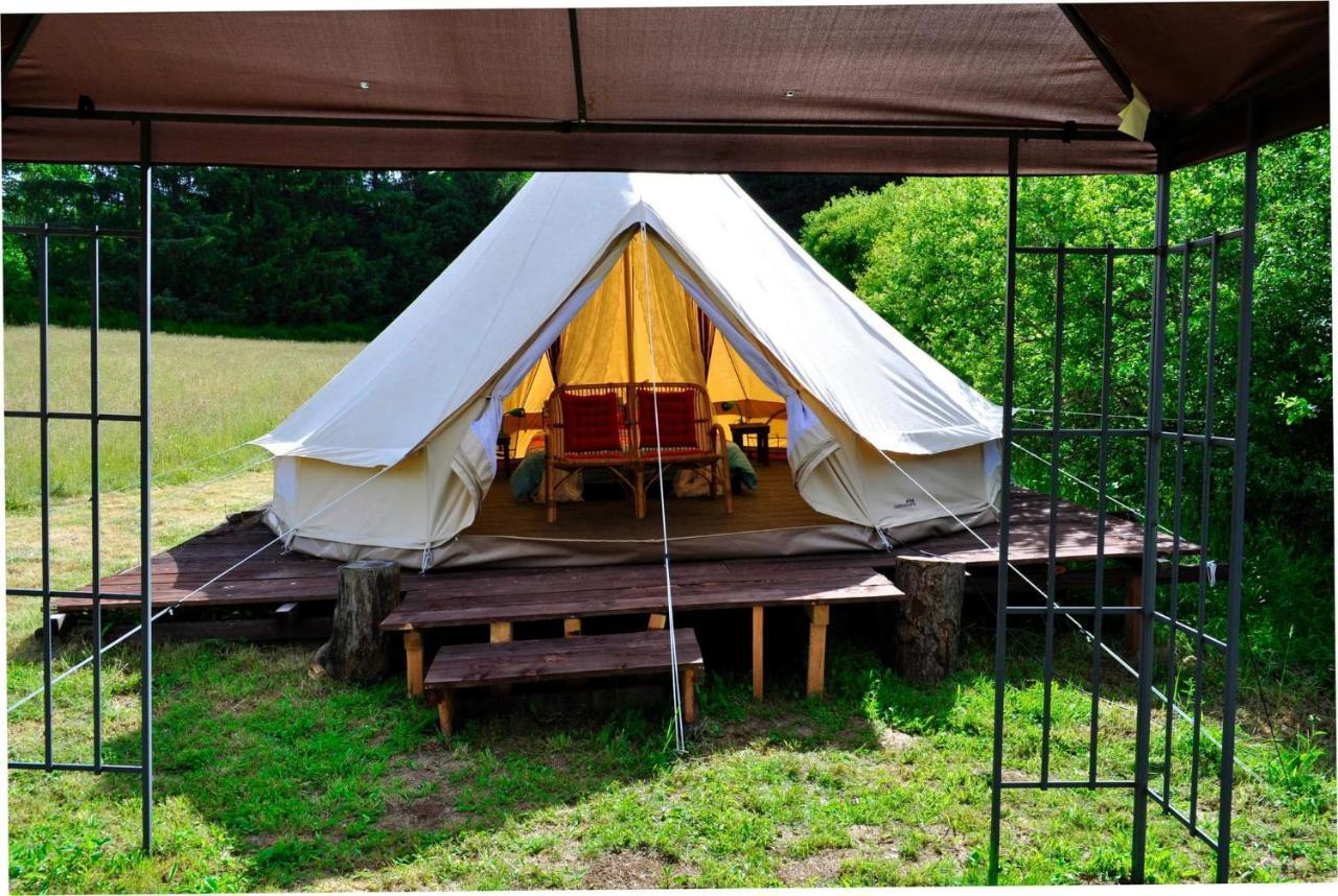 Guillerin Caravan And Glamping Sornac Exterior photo