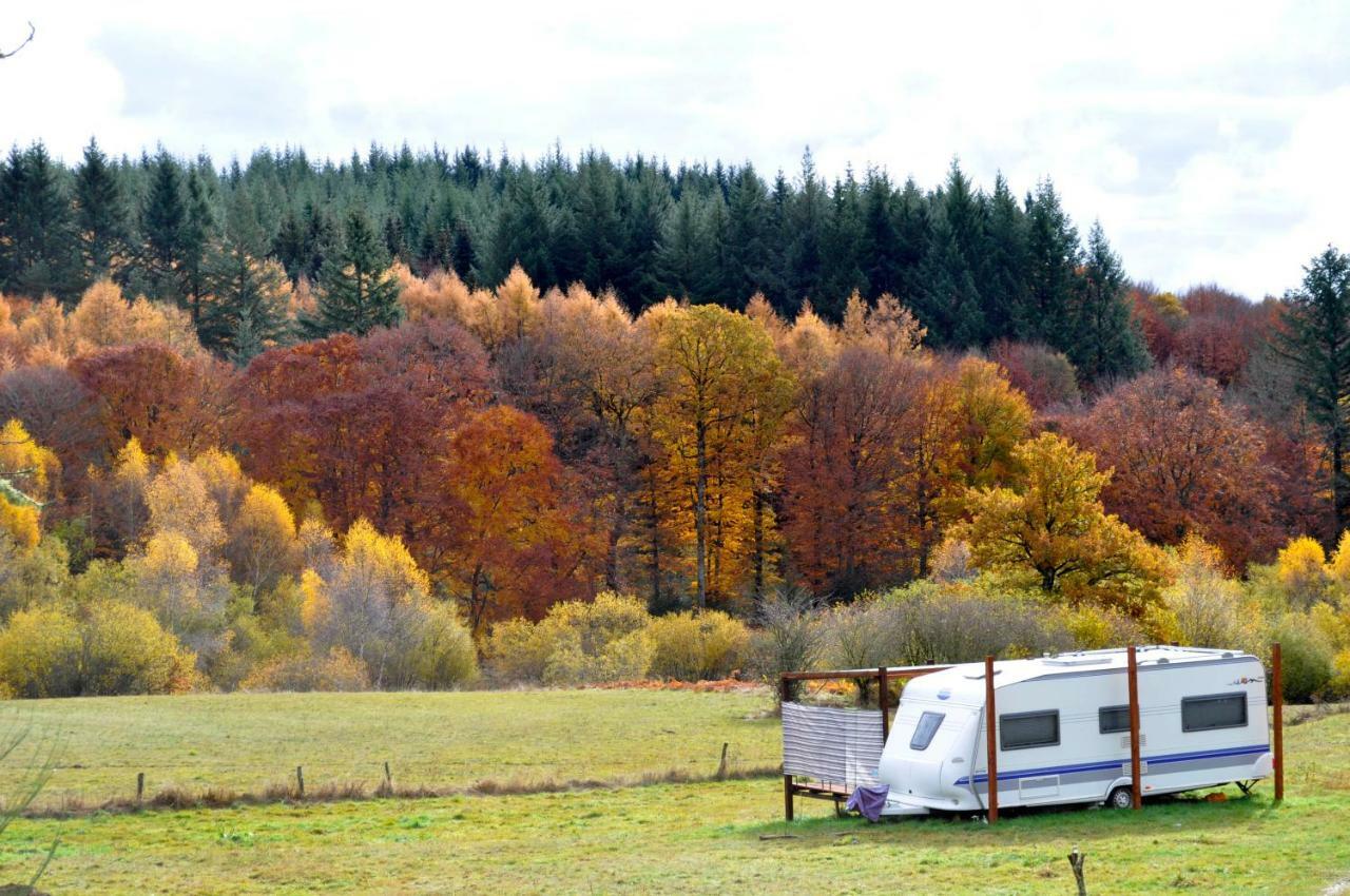 Guillerin Caravan And Glamping Hotel Sornac Exterior photo